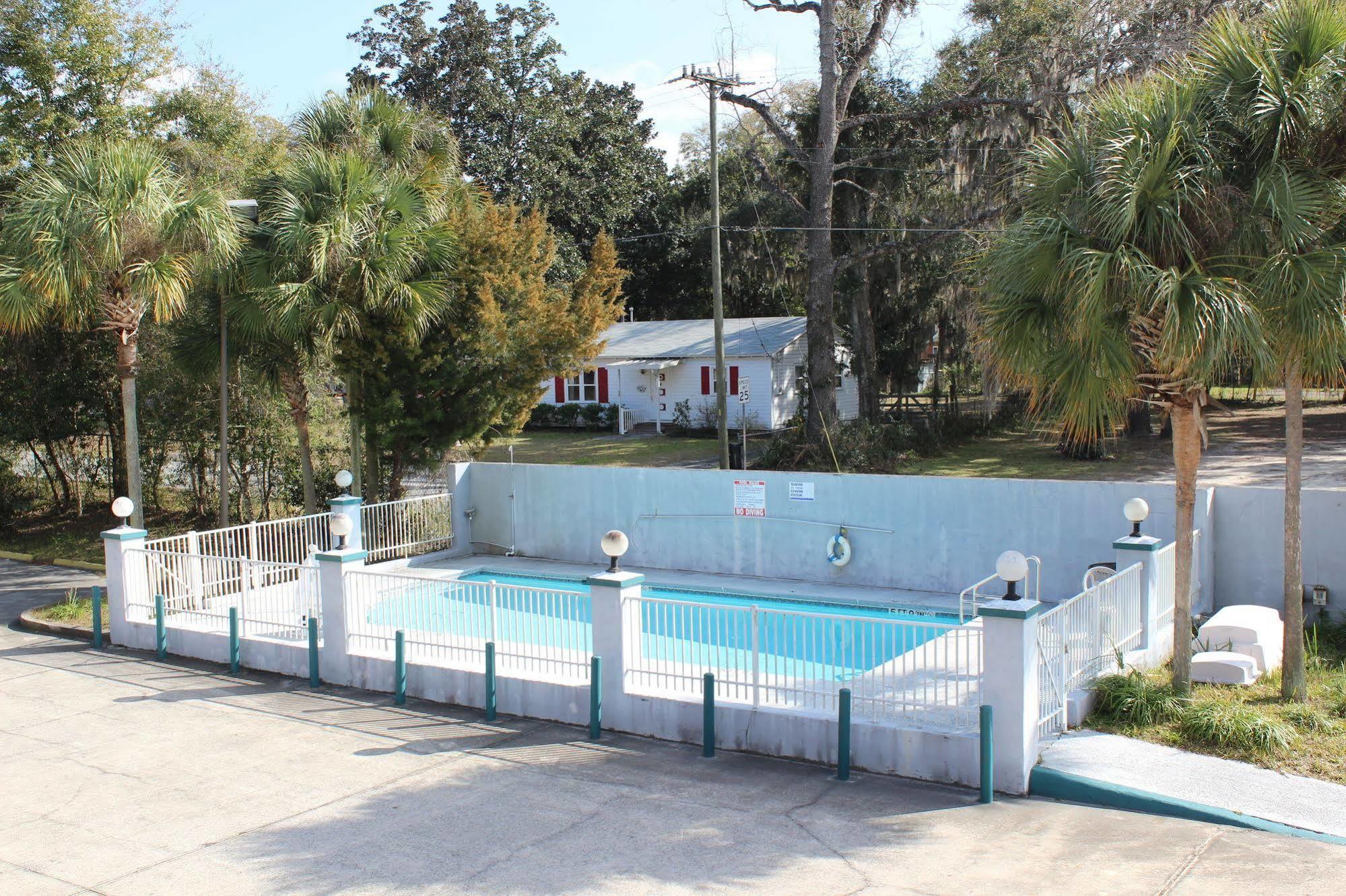 Travelers Inn Gainesville Exterior foto